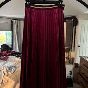 Adorable Anthropologie Maeve Elegant Burgundy Pleated Skirt